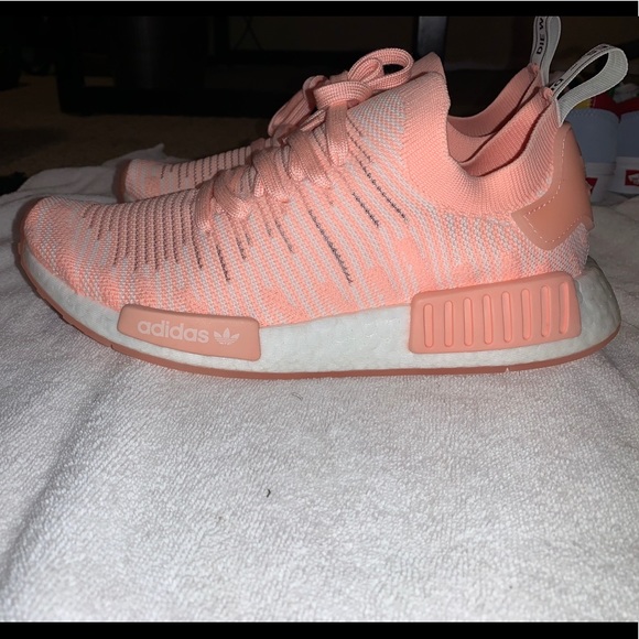 light pink adidas running shoes